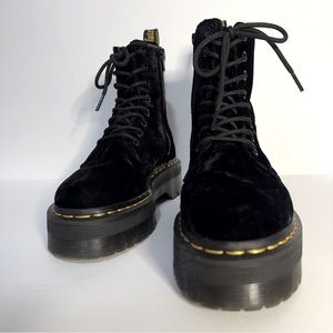 Dr. Martens Jadon Velvet